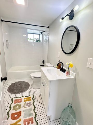 5442 N College Avenue, Indianapolis, IN 46220