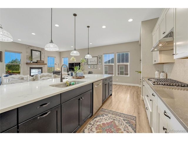 8069 S Elk Way, Aurora, CO 80016