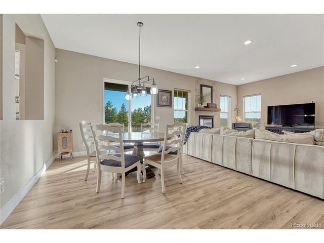 8069 S Elk Way, Aurora, CO 80016