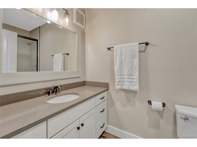 8069 S Elk Way, Aurora, CO 80016