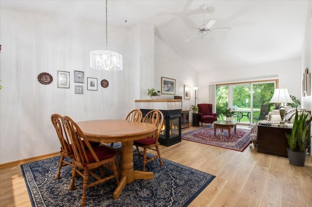 2707 River Hills Drive S, Burnsville, MN 55337