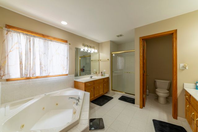1071 Yamma Ridge, New Lenox, IL 60451