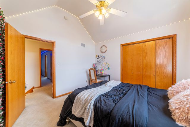 1071 Yamma Ridge, New Lenox, IL 60451