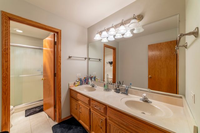 1071 Yamma Ridge, New Lenox, IL 60451