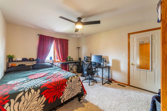 1071 Yamma Ridge, New Lenox, IL 60451