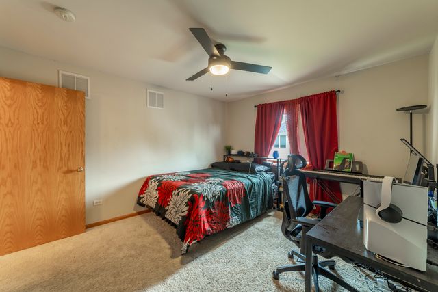 1071 Yamma Ridge, New Lenox, IL 60451