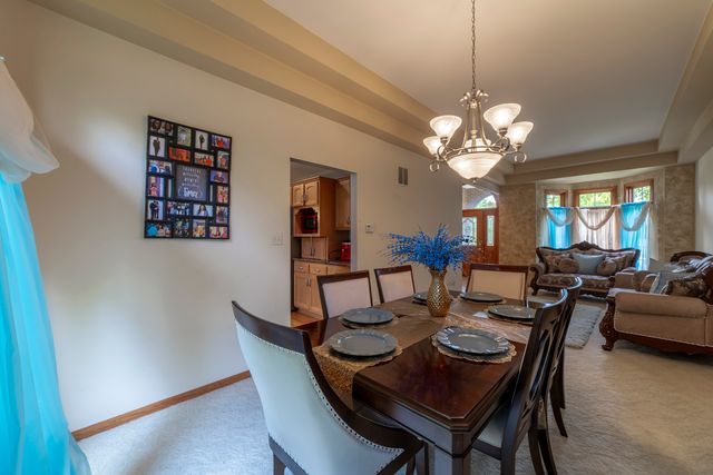 1071 Yamma Ridge, New Lenox, IL 60451