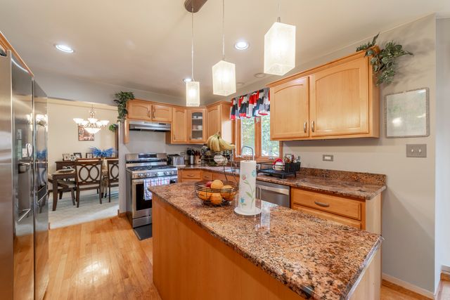 1071 Yamma Ridge, New Lenox, IL 60451