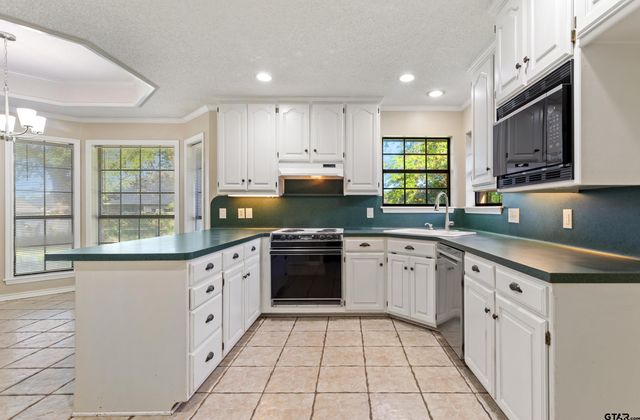 19173 Greenleaf Dr., Flint, TX 75762