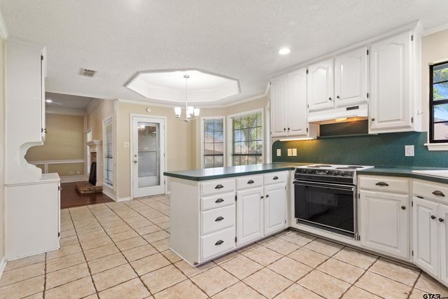 19173 Greenleaf Dr., Flint, TX 75762