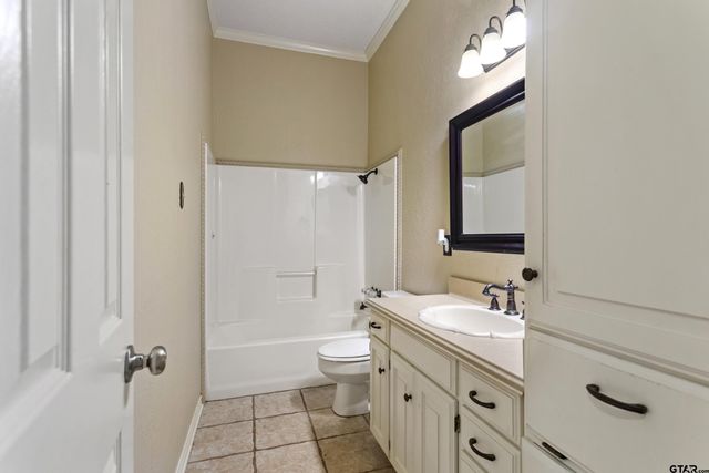 19173 Greenleaf Dr., Flint, TX 75762
