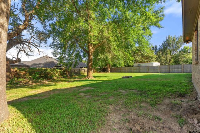 19173 Greenleaf Dr., Flint, TX 75762