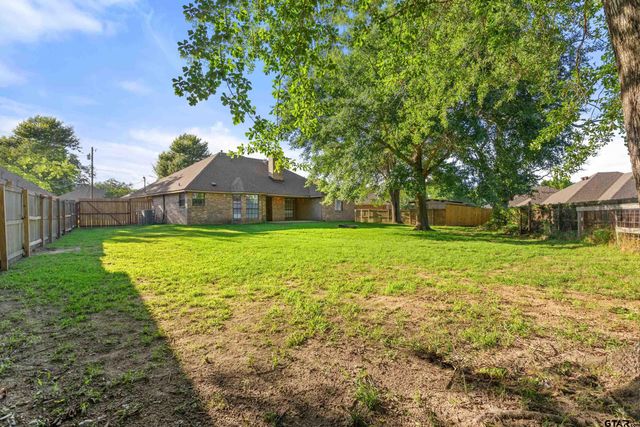 19173 Greenleaf Dr., Flint, TX 75762