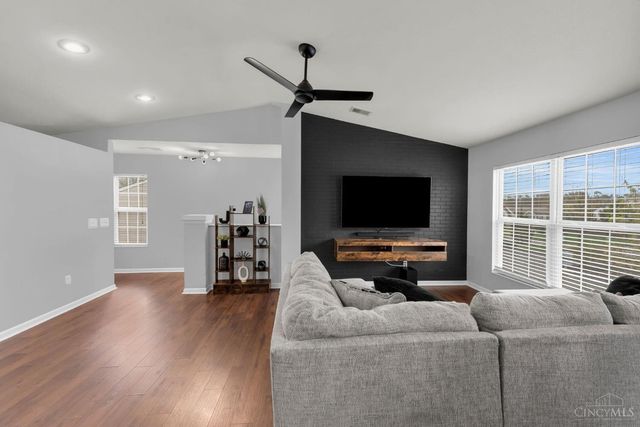 1320 Twin Spires Drive, Batavia Twp, OH 45103