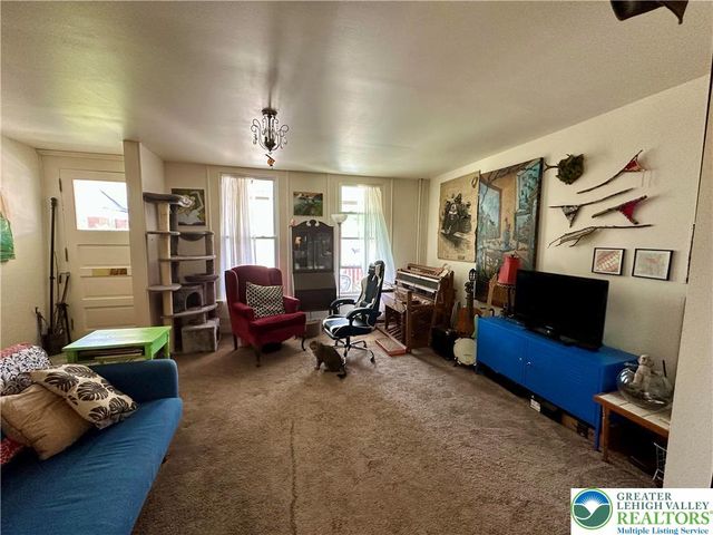 414 Center Avenue, Jim Thorpe Boro, PA 18229
