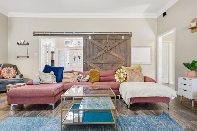 205 Buckingham Place, Hewitt, TX 76643