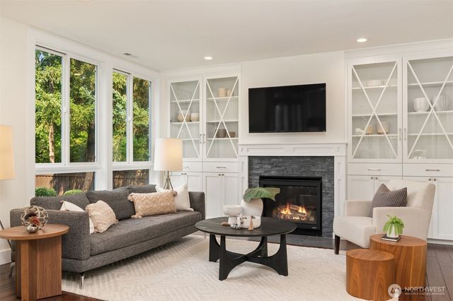 6543 81st Avenue SE, Mercer Island, WA 98040