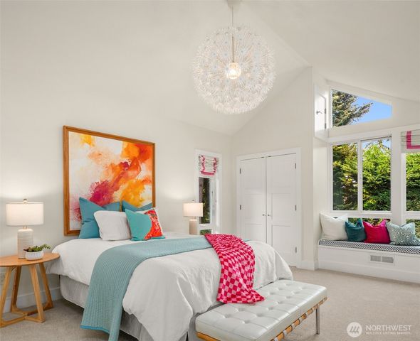 6543 81st Avenue SE, Mercer Island, WA 98040