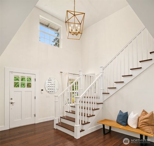 6543 81st Avenue SE, Mercer Island, WA 98040