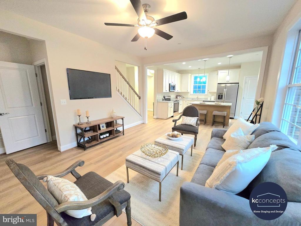 Image 11 of property listing at 3118 ALFALFA CIR, La Plata, MD 20646