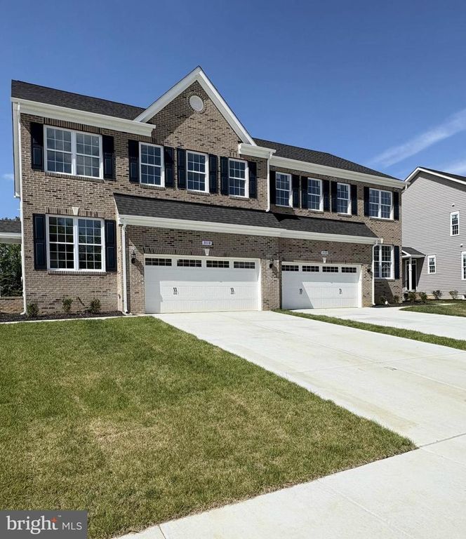 Image 2 of property listing at 3118 ALFALFA CIR, La Plata, MD 20646