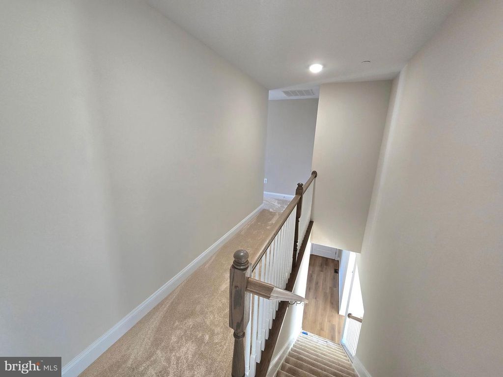 Image 21 of property listing at 3118 ALFALFA CIR, La Plata, MD 20646