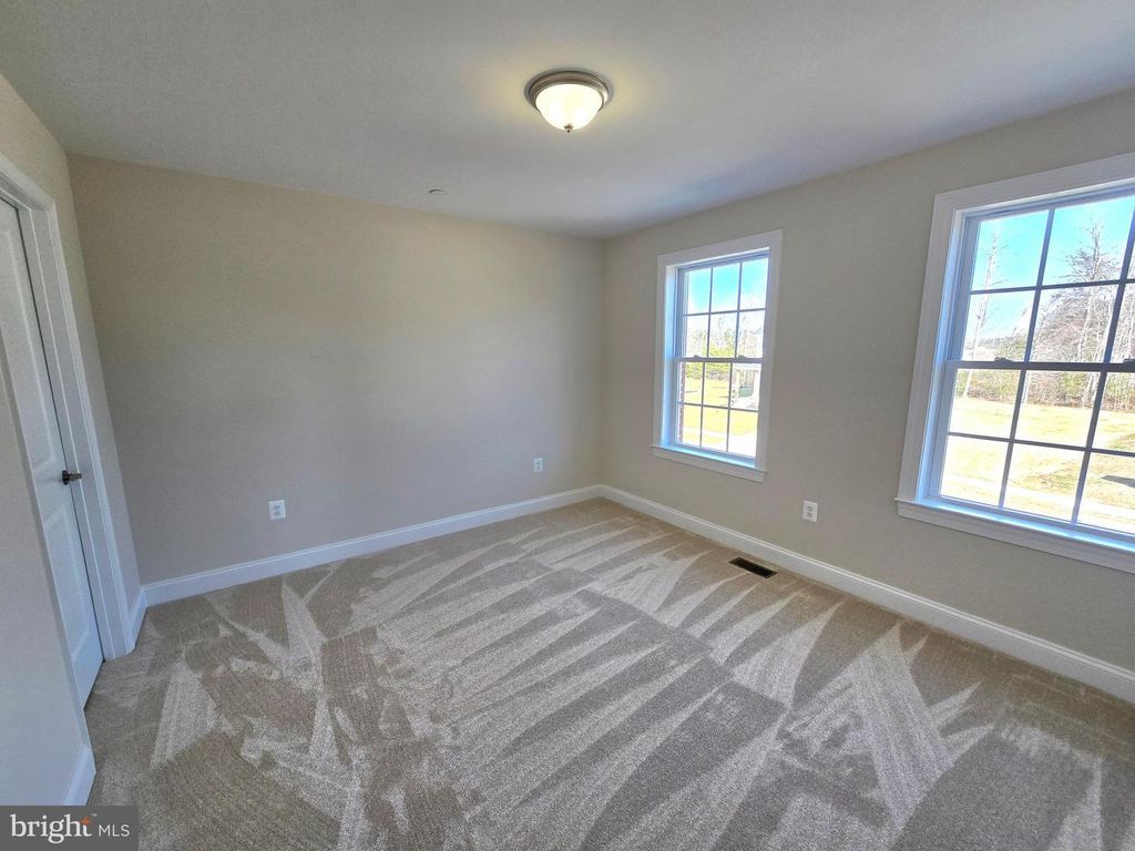 Image 22 of property listing at 3118 ALFALFA CIR, La Plata, MD 20646