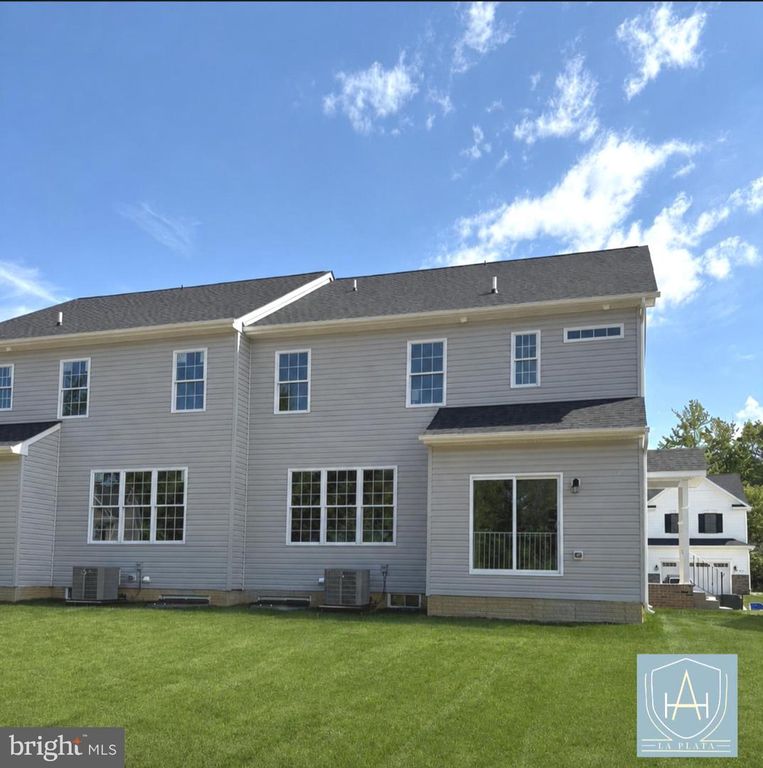 Image 36 of property listing at 3118 ALFALFA CIR, La Plata, MD 20646