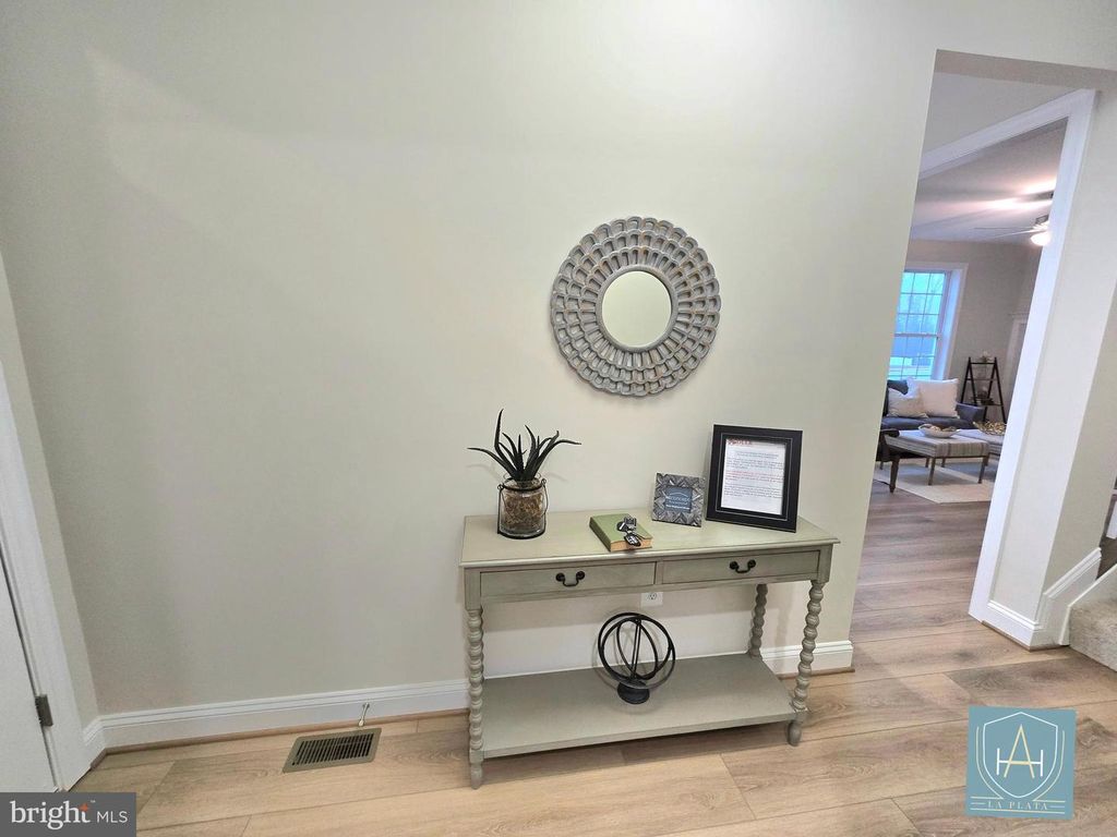 Image 5 of property listing at 3118 ALFALFA CIR, La Plata, MD 20646
