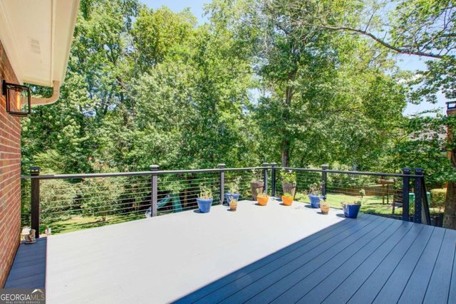 5163 CHARLEMAGNE Way SW, Lilburn, GA 30047