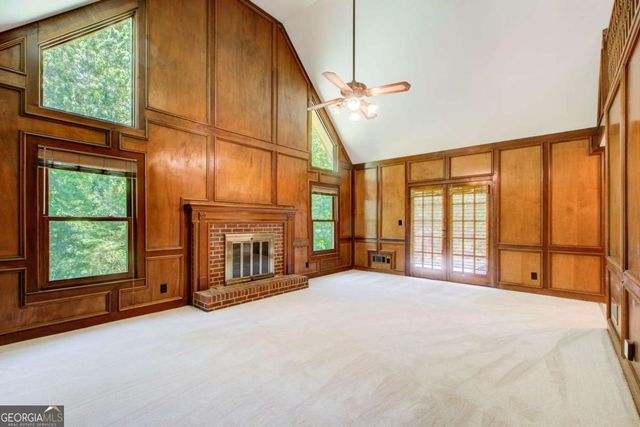 5163 CHARLEMAGNE Way SW, Lilburn, GA 30047