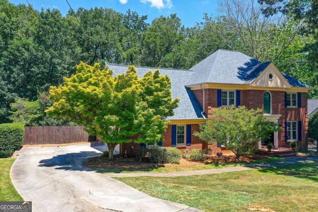 5163 CHARLEMAGNE Way SW, Lilburn, GA 30047