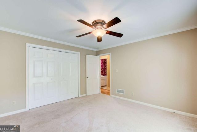 5163 CHARLEMAGNE Way SW, Lilburn, GA 30047