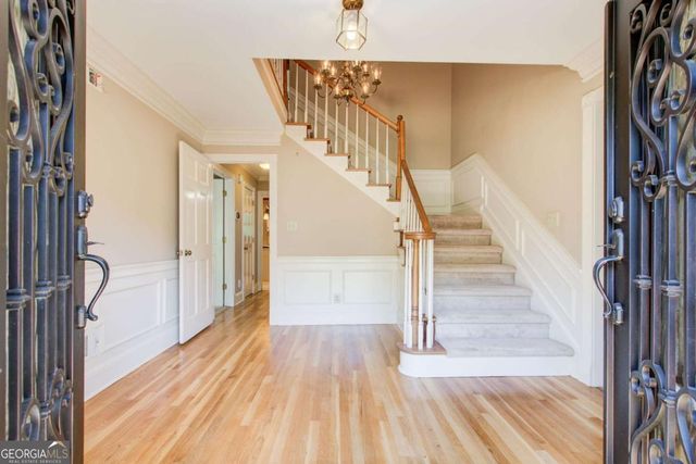 5163 CHARLEMAGNE Way SW, Lilburn, GA 30047