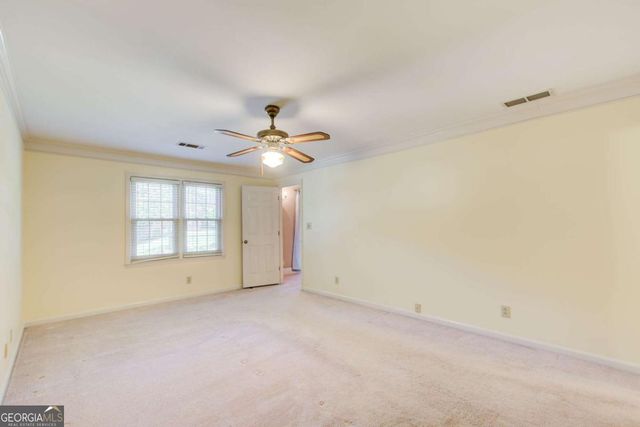 5163 CHARLEMAGNE Way SW, Lilburn, GA 30047