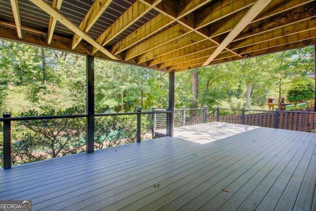 5163 CHARLEMAGNE Way SW, Lilburn, GA 30047