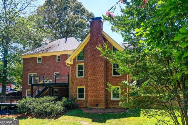 5163 CHARLEMAGNE Way SW, Lilburn, GA 30047