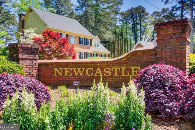 5163 CHARLEMAGNE Way SW, Lilburn, GA 30047