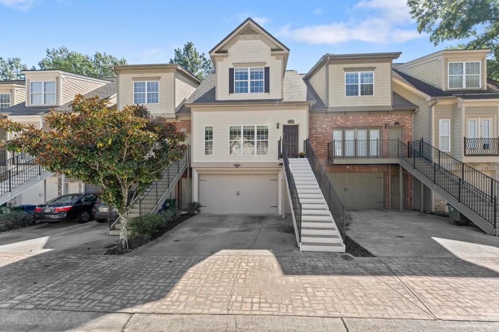 Image 1 of property listing at 3155 Stonewyck Place, Decatur, GA 30033
