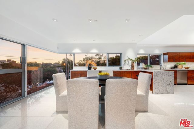 235 Ocean Park Boulevard 1, Santa Monica, CA 90405