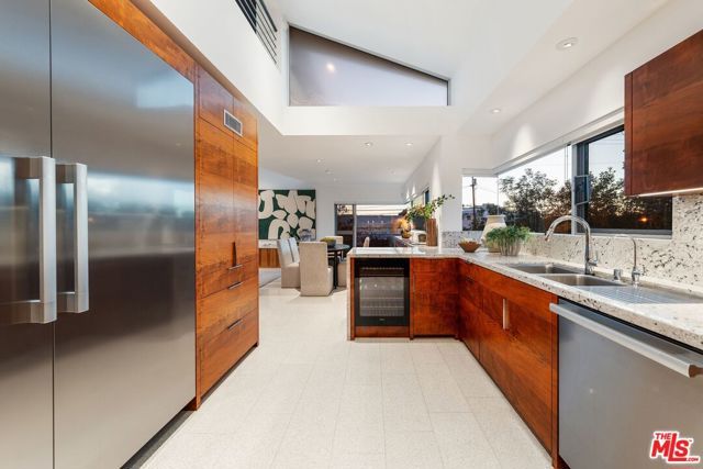 235 Ocean Park Boulevard 1, Santa Monica, CA 90405