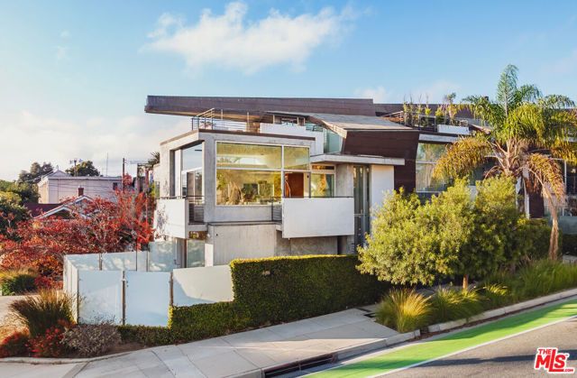 235 Ocean Park Boulevard 1, Santa Monica, CA 90405