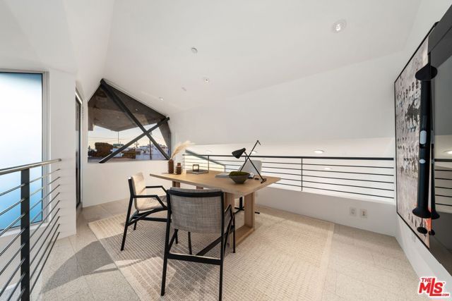 235 Ocean Park Boulevard 1, Santa Monica, CA 90405