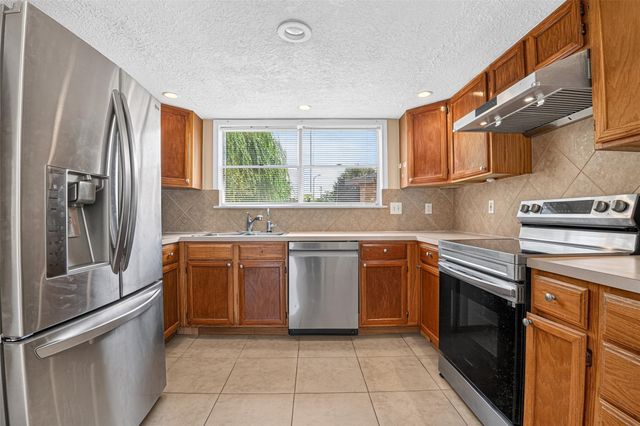 10518 Quail Ridge Lane, Sugar Land, TX 77498
