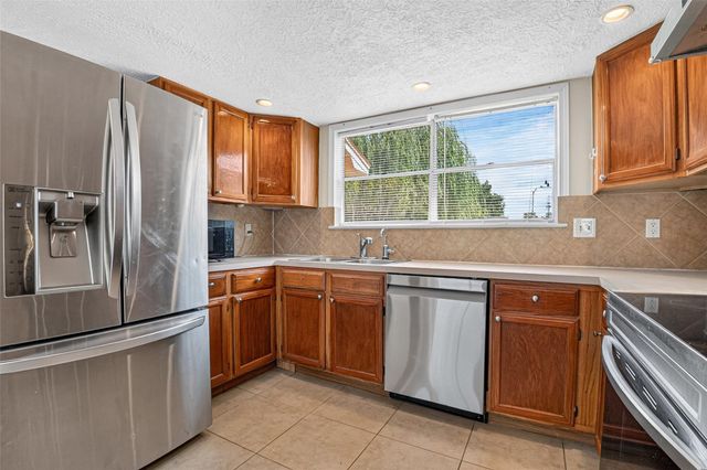 10518 Quail Ridge Lane, Sugar Land, TX 77498