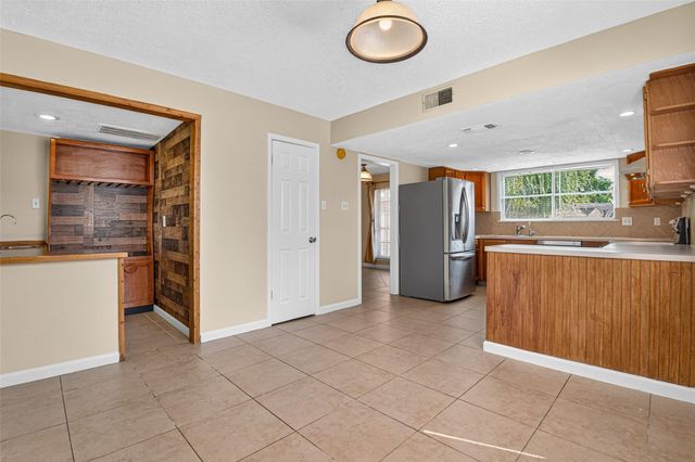 10518 Quail Ridge Lane, Sugar Land, TX 77498