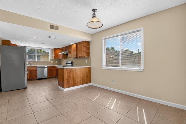 10518 Quail Ridge Lane, Sugar Land, TX 77498