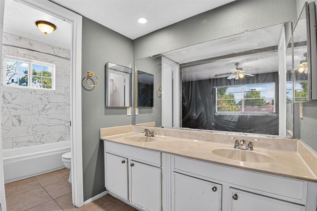 10518 Quail Ridge Lane, Sugar Land, TX 77498