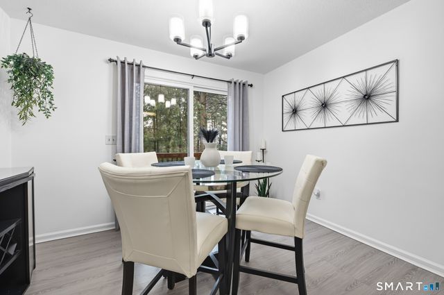 536 Redstone Hill Road 24, Bristol, CT 06010