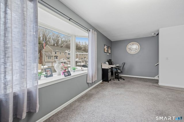 536 Redstone Hill Road 24, Bristol, CT 06010